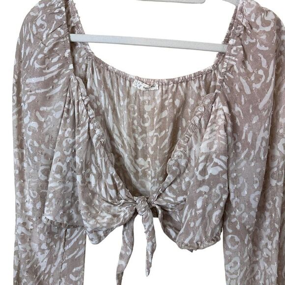 Endless Blu. Crop Blouse Size Large - Picture 4 of 11